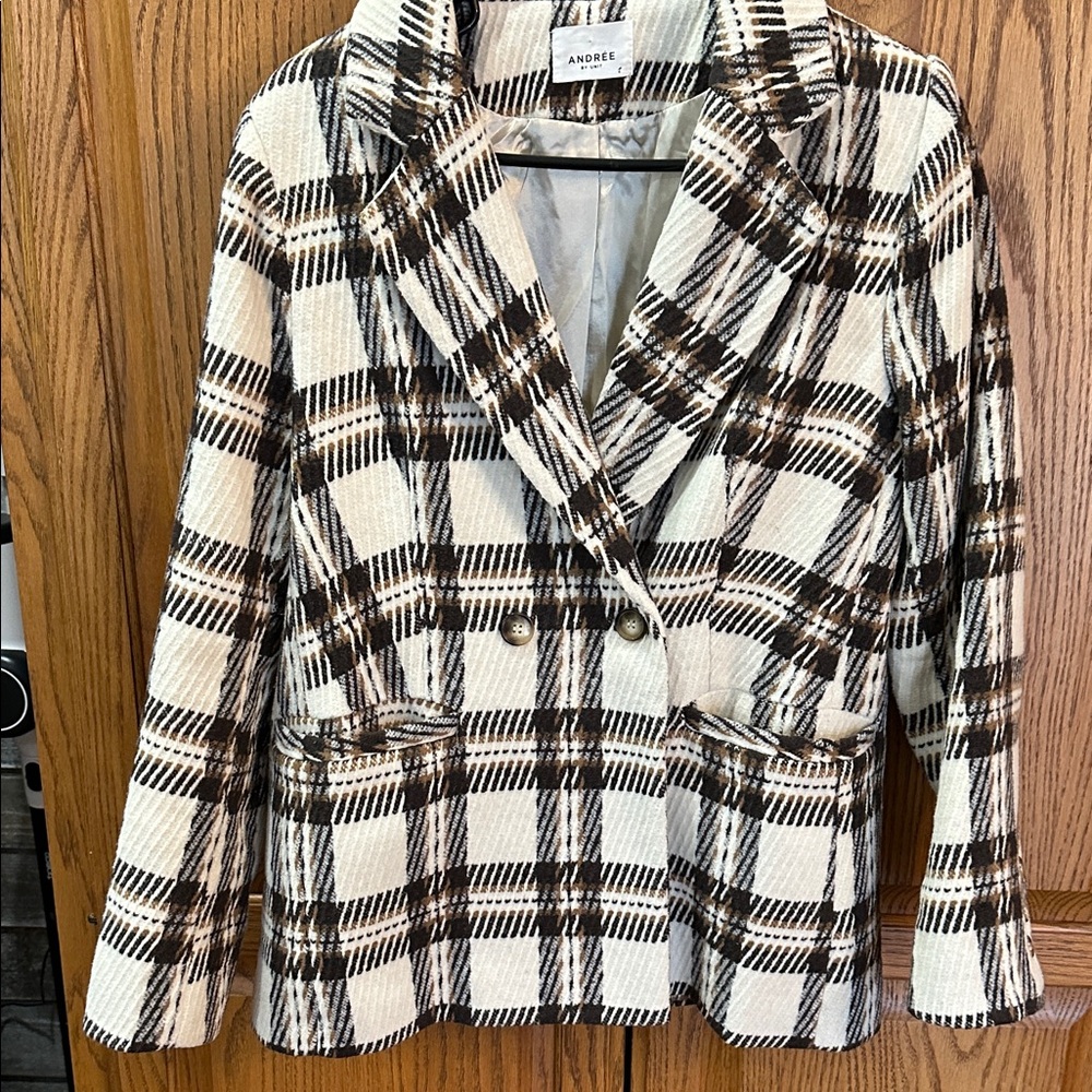 Glik’s Women's Plaid Blazer - Black and Cream